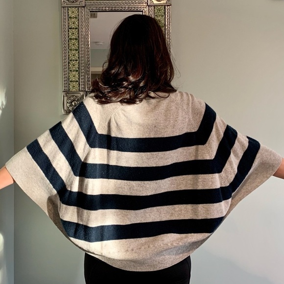 Autumn Cashmere Cape Sweater size XS - Picture 2 of 7